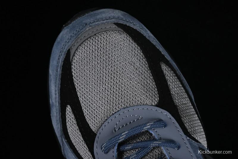 New Balance 990 Series Premium USA-Made Retro Running Shoes with Carbon Midsole - U990BB4