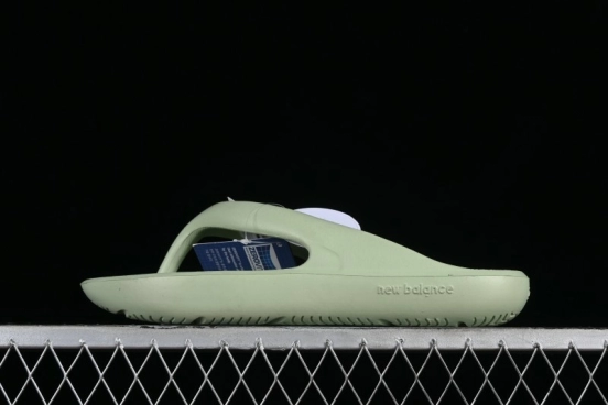 New Balance NB x TAW&TOE Collaboration Green Ultra-Soft Cloud Cushion Beach Casual Flip Flops - SD5601GIG