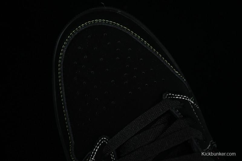 Nike Air Jordan 1 Low AJ1 Black Green Low Top Lifestyle Basketball Shoes - 338145-003