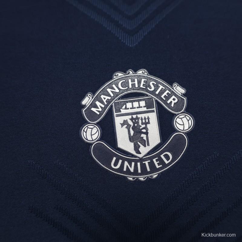 Player Version 24/25 Manchester United Navy Pre-Match Jersey