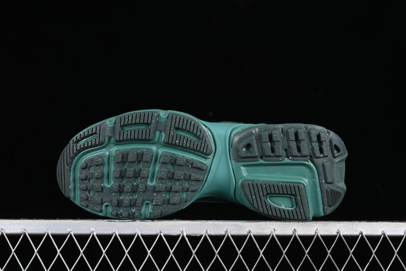 Nike V2K Runtekk 3XL Retro Low-Top Running Shoes with Shock Absorption and Anti-Slip Technology - HF5050-361