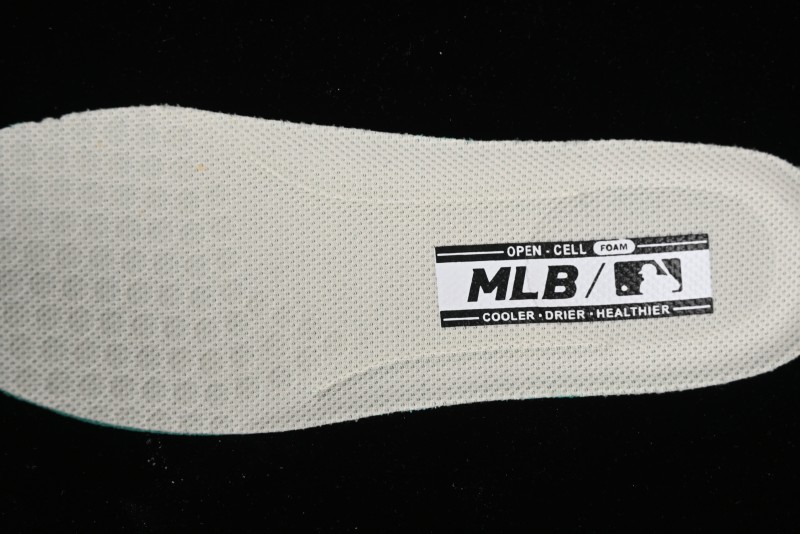 MLB NY Chunky Liner Wide Height-Increasing Platform Sneakers - 3ASXCLW4N07ABS