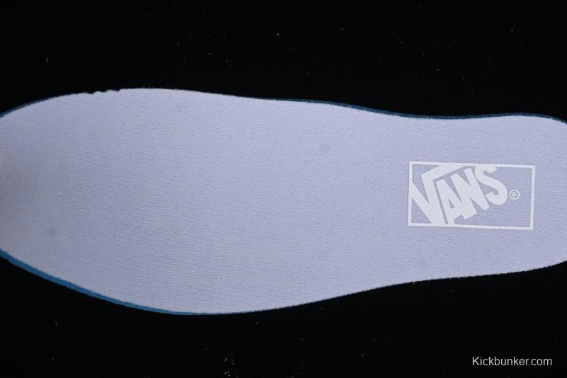 Vans Hylane Series Retro Sneakers with Iconic Side Stripes - VN000D1J689