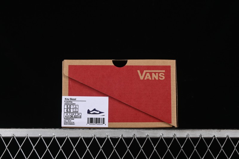 Vans Classics Knu Skool Full-Grain Leather Retro Sneakers with Chunky Silhouette - VN000CS0DRV