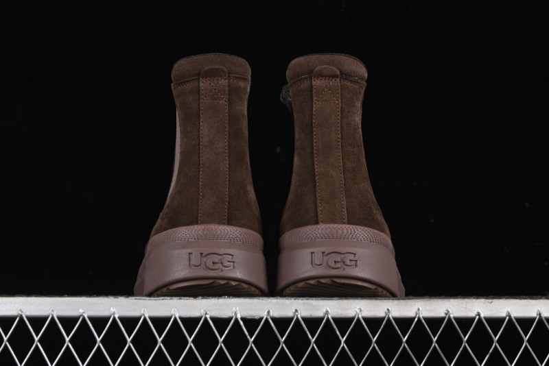 UGG Burleigh Chelsea Winter Boots for Men with Lightweight Anti-Slip Sole and Genuine Wool Leather - 1152050