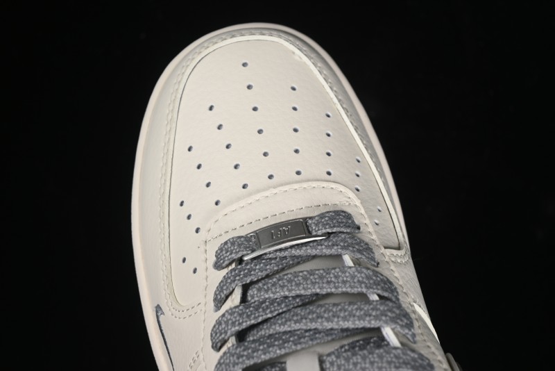 Nike Air Force 1 '07 Low Stussy Collaboration - Light Bone Gum Sole Casual Sneakers - XZ5688-003