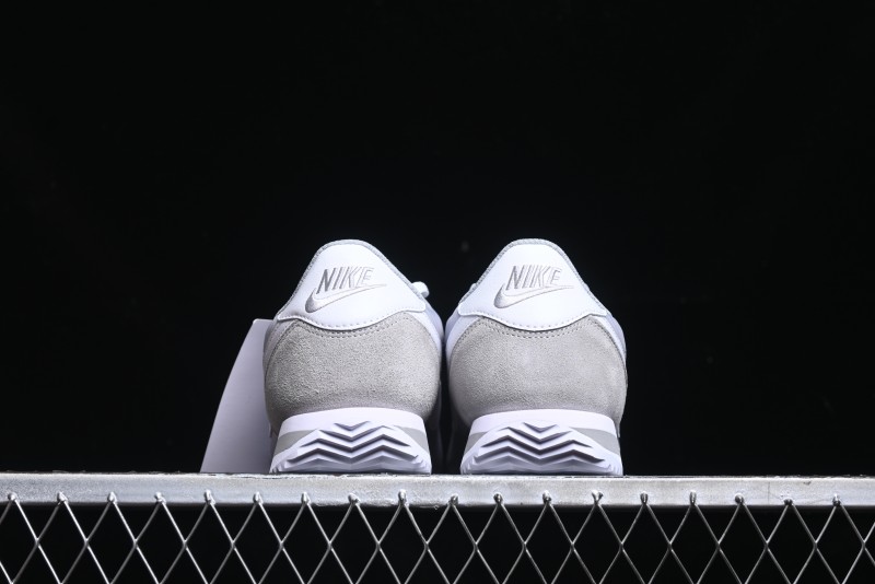 Nike Classic Cortez Leather Retro Running Shoes - HF0263-002