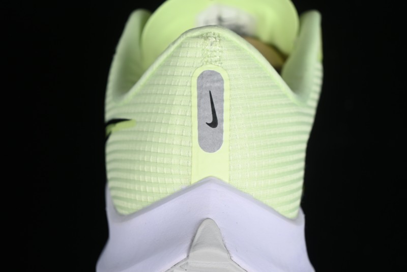 Nike Zoom Rival Fly 3 Lightweight Fabric Comfortable Cushion Anti-Slip Low-Top Casual Running Shoes - CT2405-700