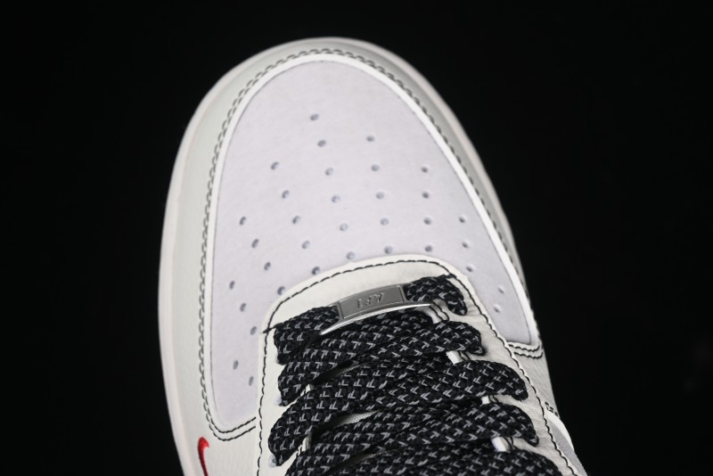 Nike Air Force 1 '07 Low Supreme Collaboration Casual Sneakers with Full-Length Air Cushion - BB7518-012