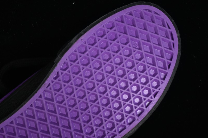 Vans Classics Knu Skool Black Purple Slip-On Shoes - VN0009QCSWE