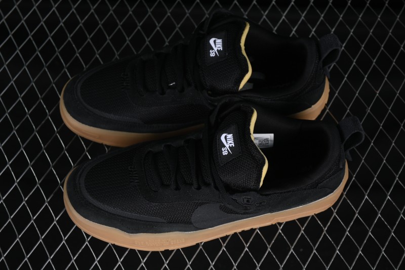 Nike SB Day One Low Top Casual Skate Shoes with Air Zoom Cushion - FN4210-001