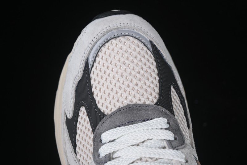New Balance 2010 Series Retro Casual Running Shoes - M2010GRY