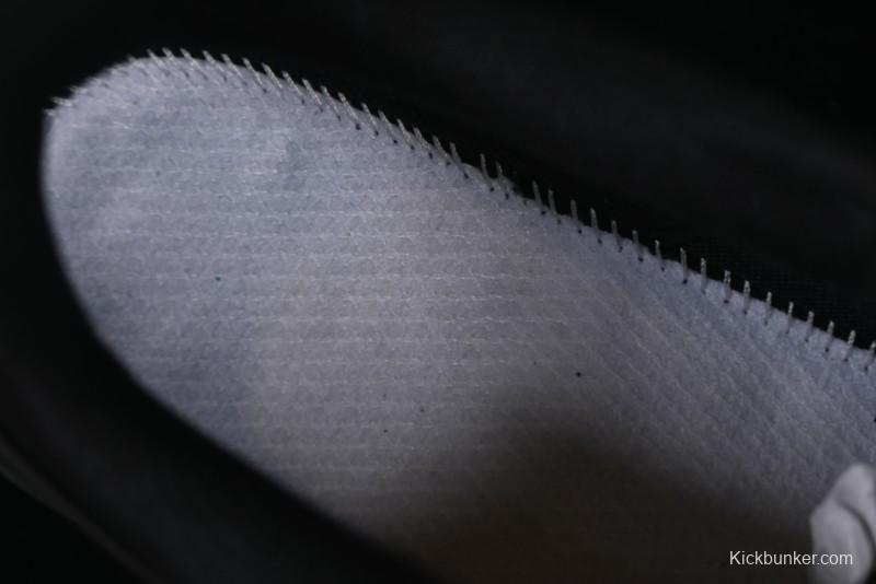 NY Yankees Black & Yellow Sneakers - Bold Logo Streetwear Shoes