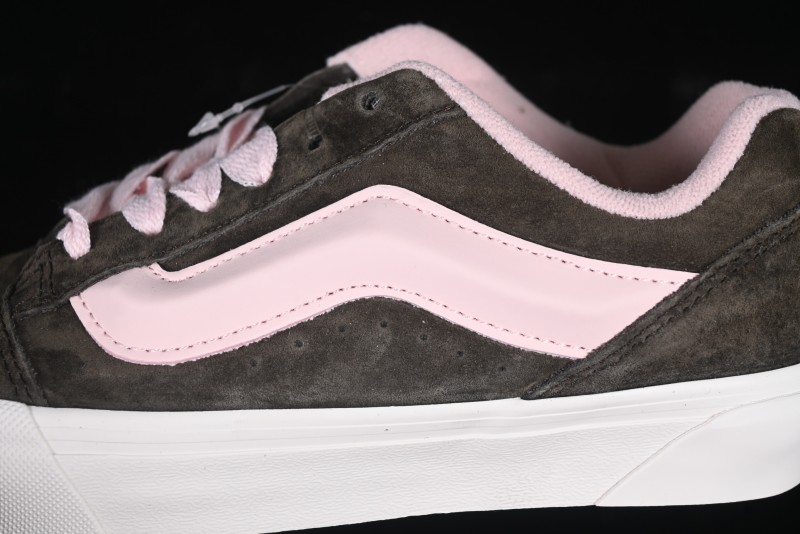 Vans Knu Skool Low-Top Retro Chunky Sneakers - VN000D75O3N