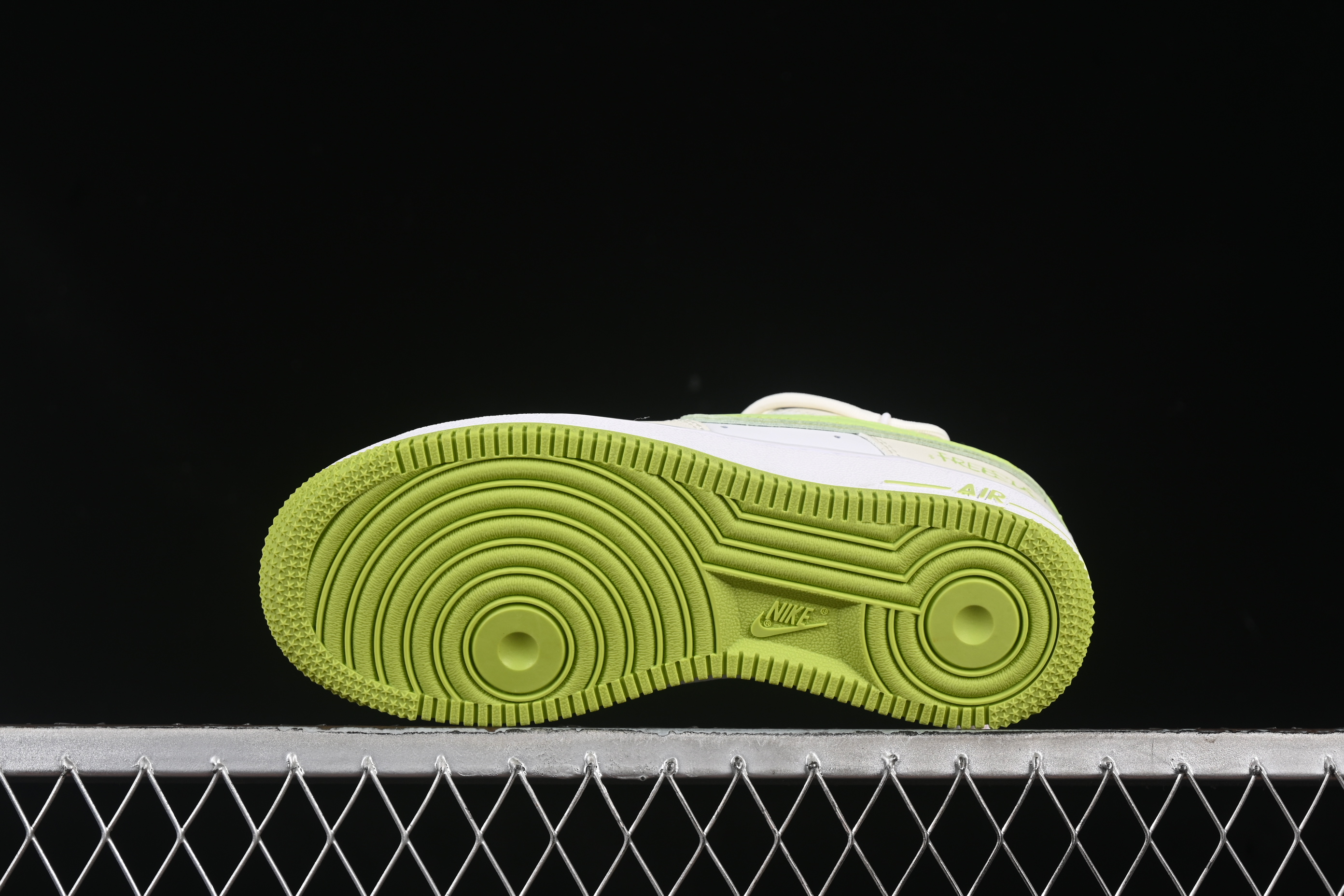 Nike Air Force 1'07 Low Casual Sneakers with Fresh Spring Design - YY2023-315