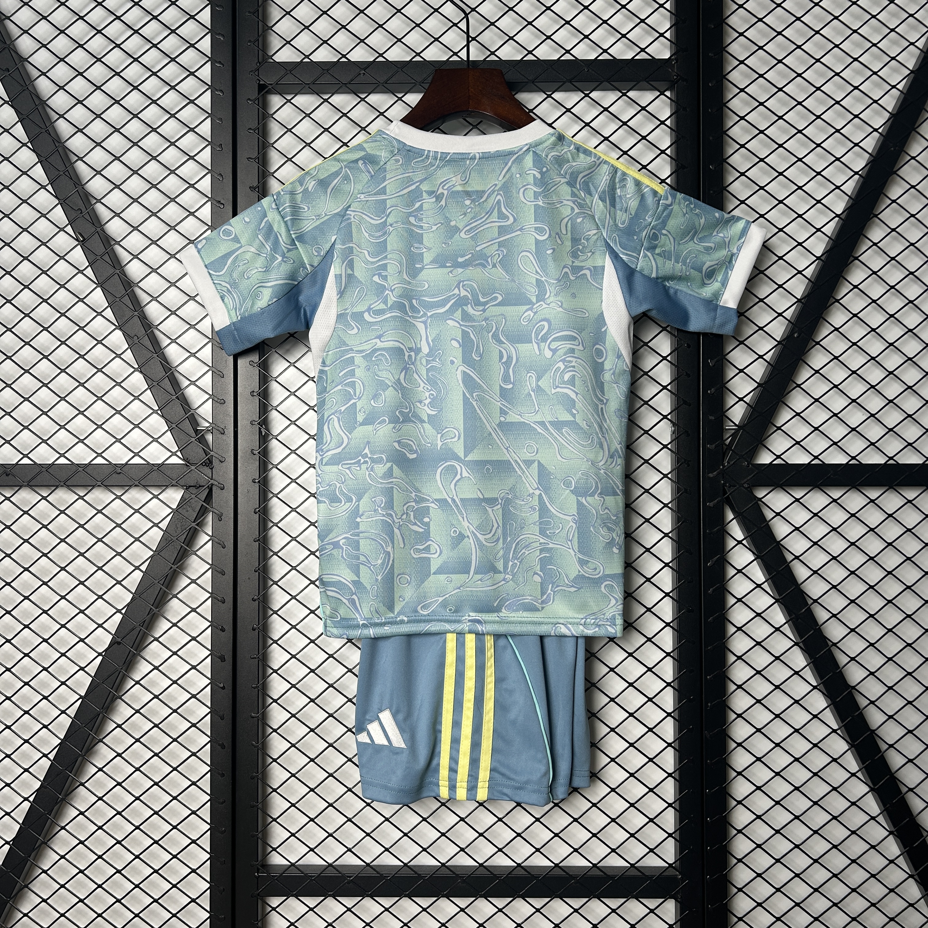25/26 Kids Juventus Away 16-28 Jersey