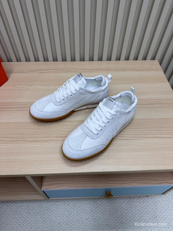 2025 Unisex Hermès White Suede Down Fabric Sneakers Top Version LY00310
