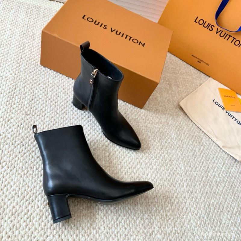 2024 Women Louis Vuitton Black Leather Boots MJ00410