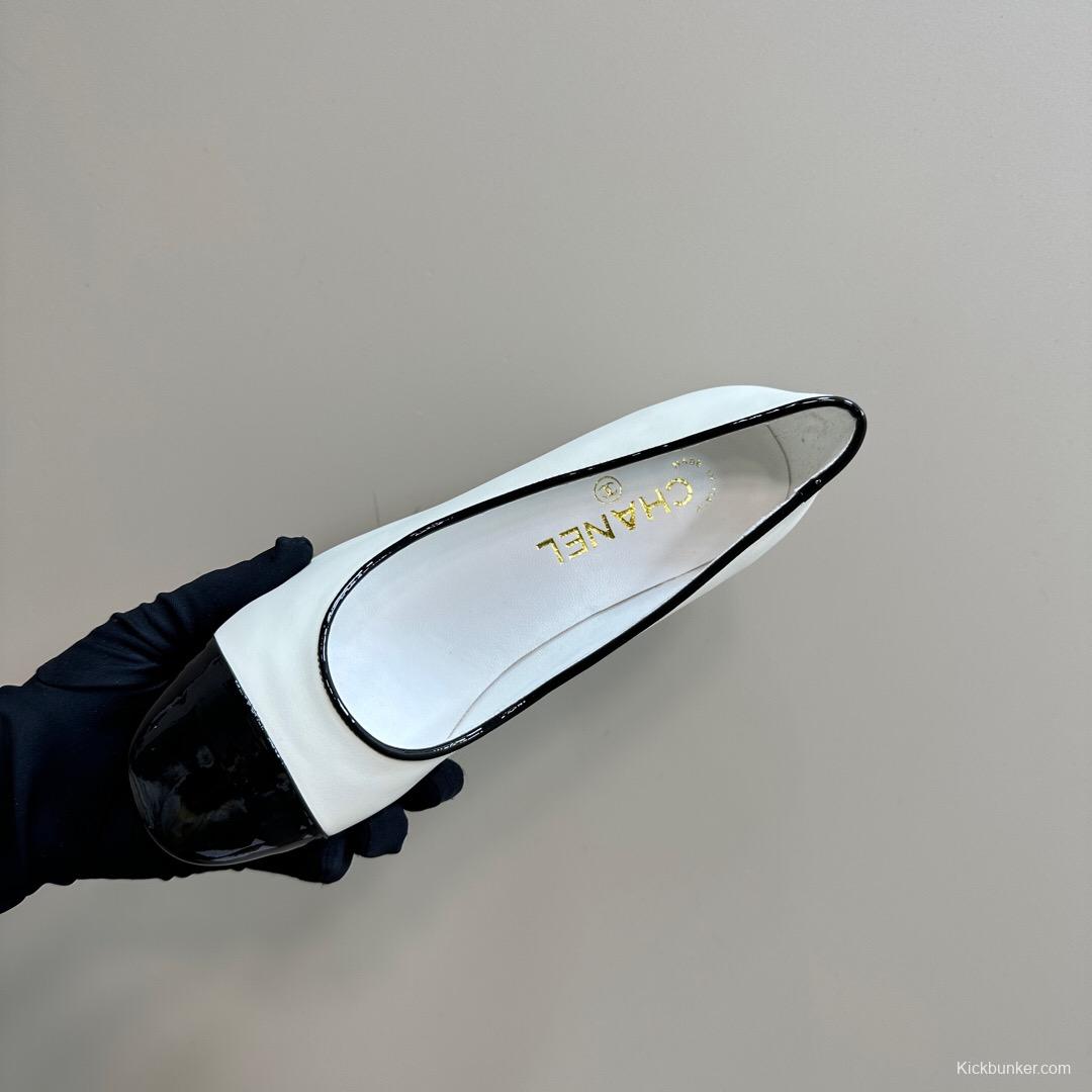 2025 Women Chanel White Black Leather Block Heel Pumps