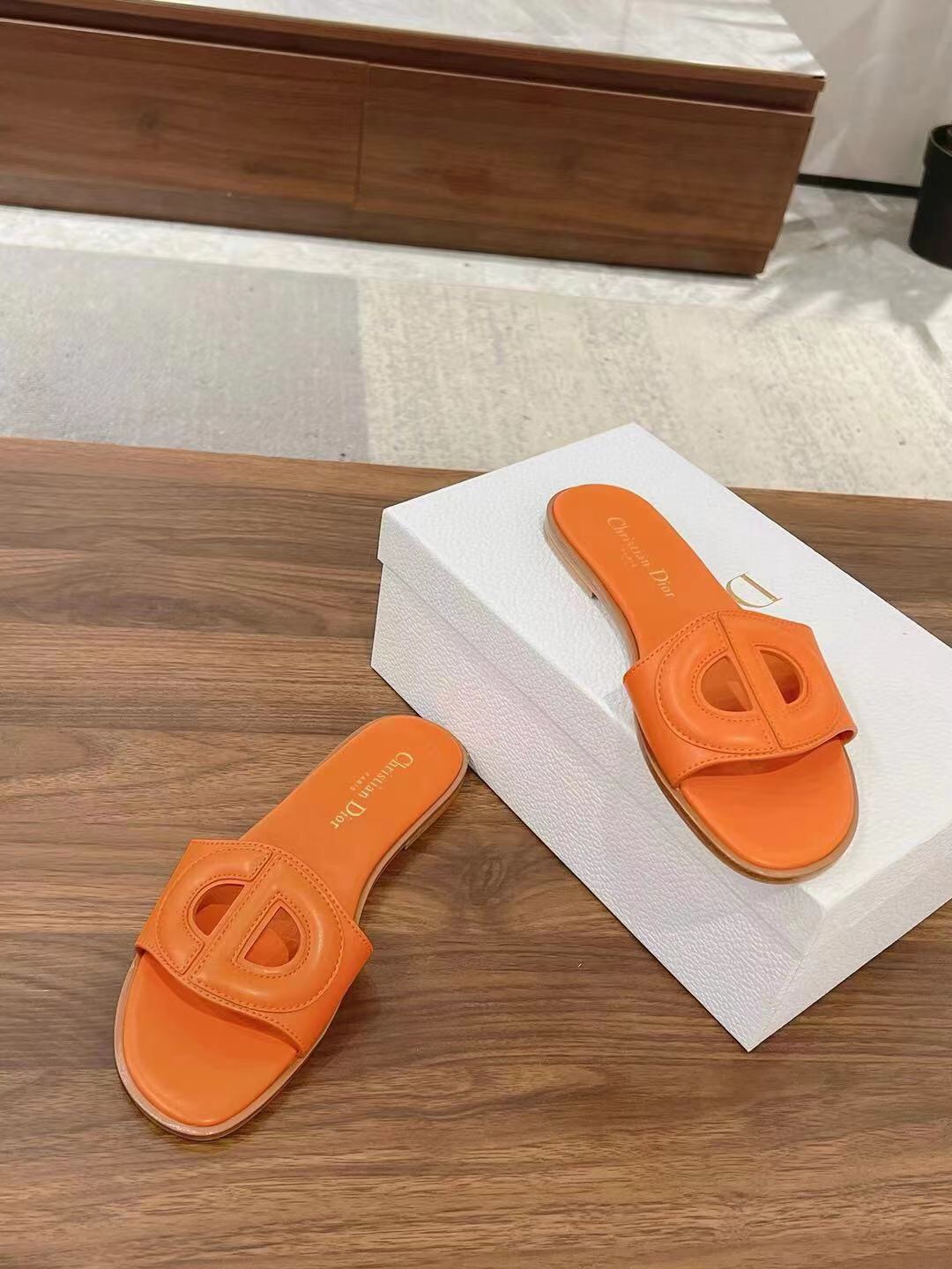 2025 Women Dior Orange Leather Slippers LY00260