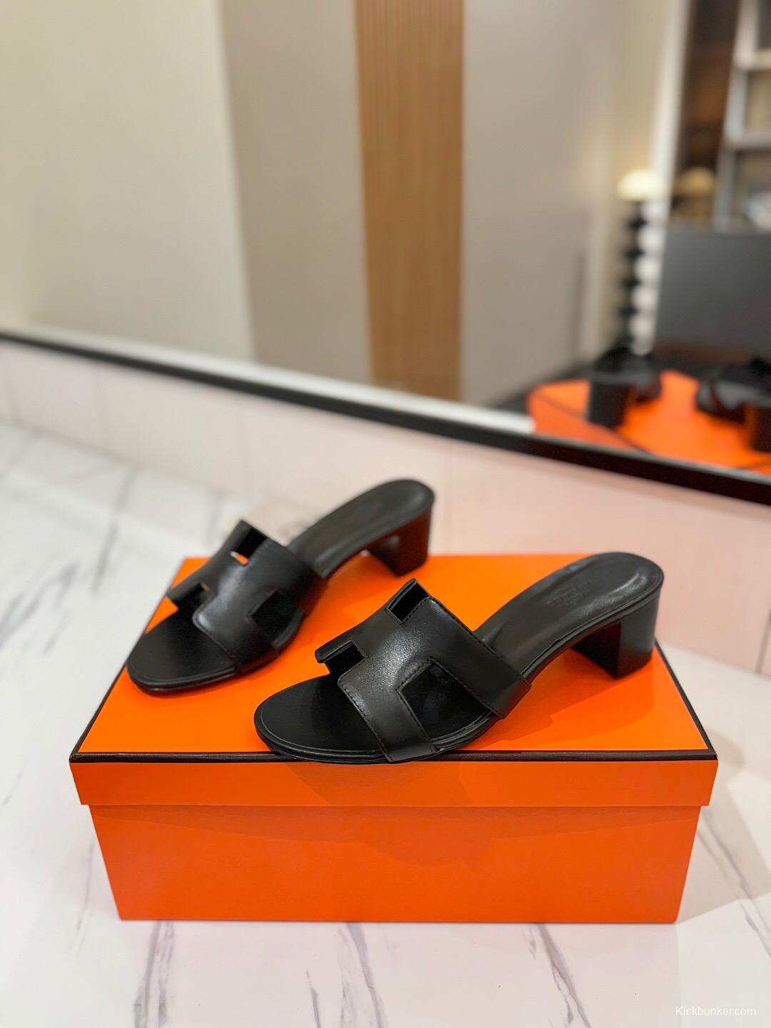 2025 Women Hermès Black Leather Sandals