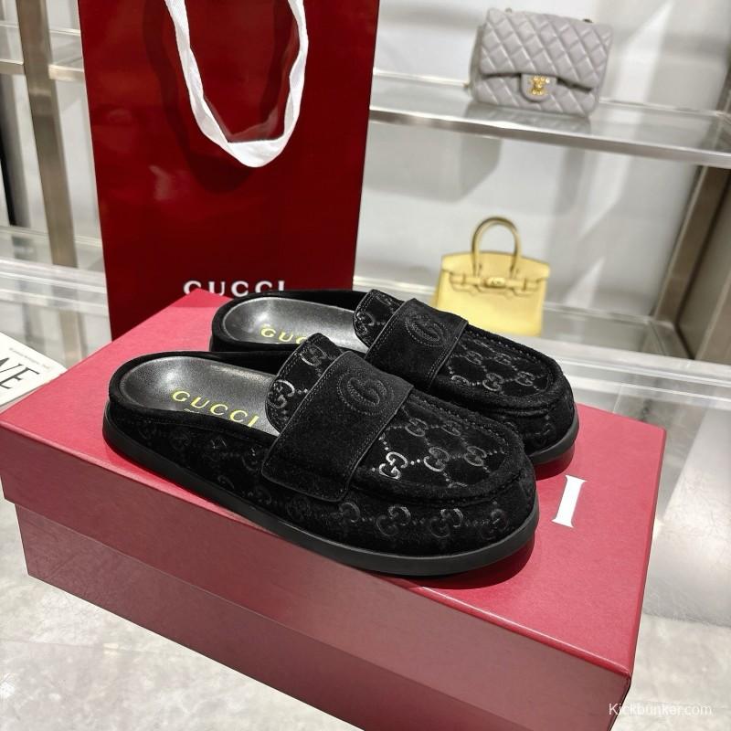 2025 Women Gucci Black Suede Slippers Embossed GG LY00270