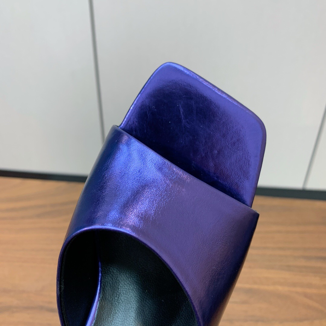 2025 Women VERSACE Purple Leather Slippers