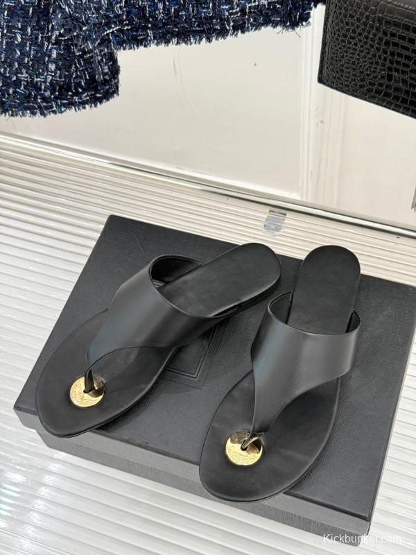 2025 Slippers Yves Saint Laurent Black Leather Slippers KFY00270
