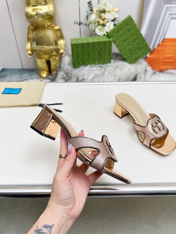 2025 Gucci Beige Leather Slippers MJ00190