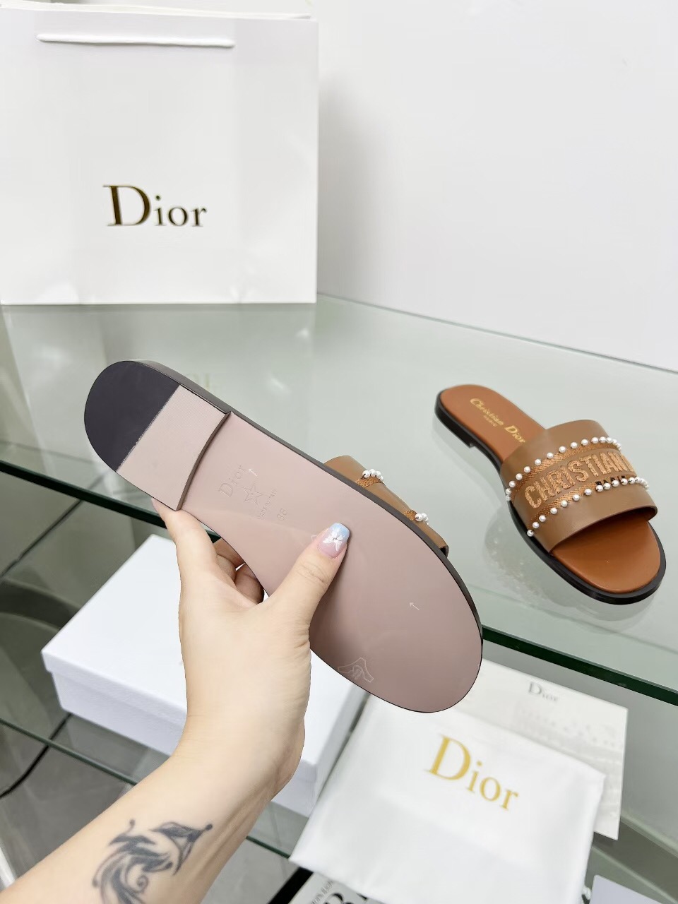 2025 Slippers Dior Brown Leather Women Slide Pearl LY00190