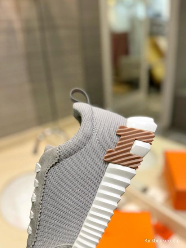2024 Unisex Hermès Gray Beige Silk Suede Sneakers MJ00320