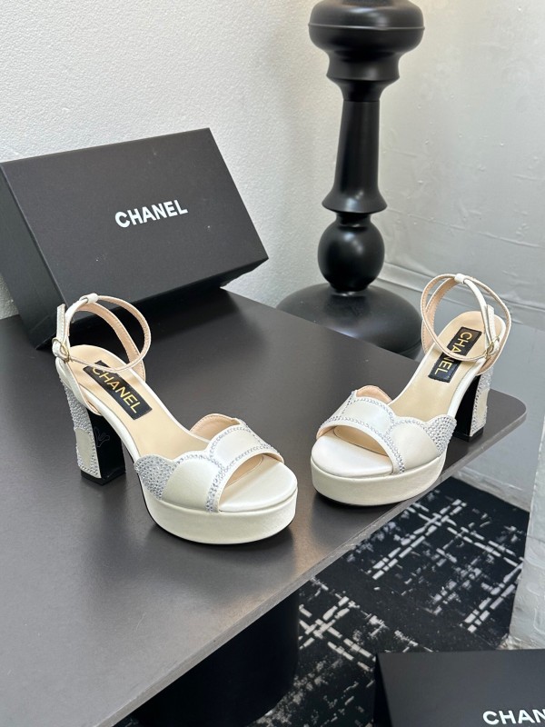 2025 Women Chanel White Leather Platform Sandals Beaded LY00320