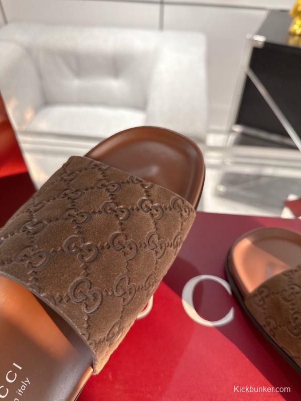 2025 Unisex Gucci Brown Leather Slippers Top Version AS00240