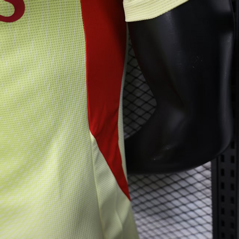 Player Version 25/26 Arsenal Home Yellow Goalkeeper Jersey