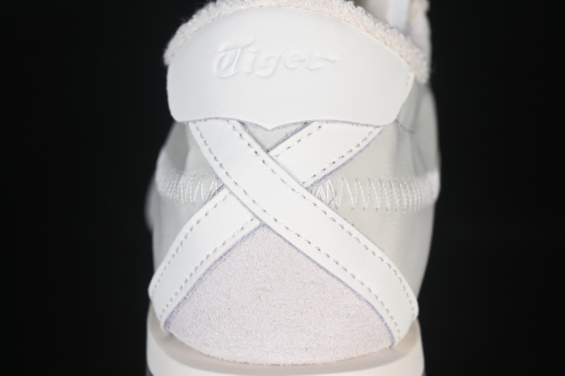 Onitsuka Tiger Corsair A55 Low-Top Lifestyle Casual Shoes - 1183C317-020