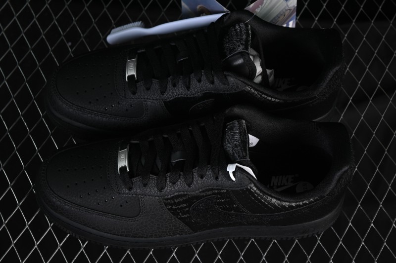 Nike Air Force 1'07 Low Casual Sneakers with Full-Length Air Cushion - HQ1977-001