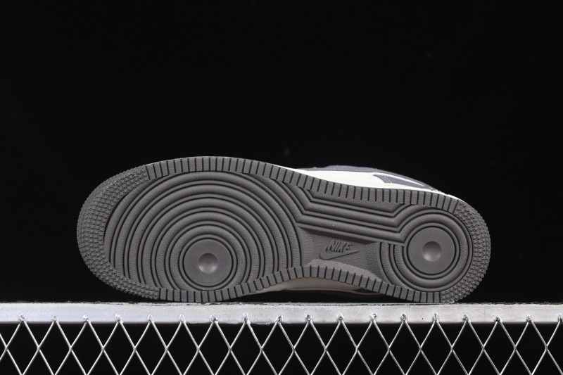 Nike Air Force 1'07 Low Stussy Collaboration Light Gray Canvas Casual Sneakers - JP8028-011