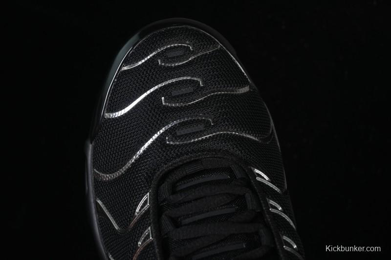 Nike Air Max Plus Retro Running Shoes with Air Cushion Technology - HJ9743-001