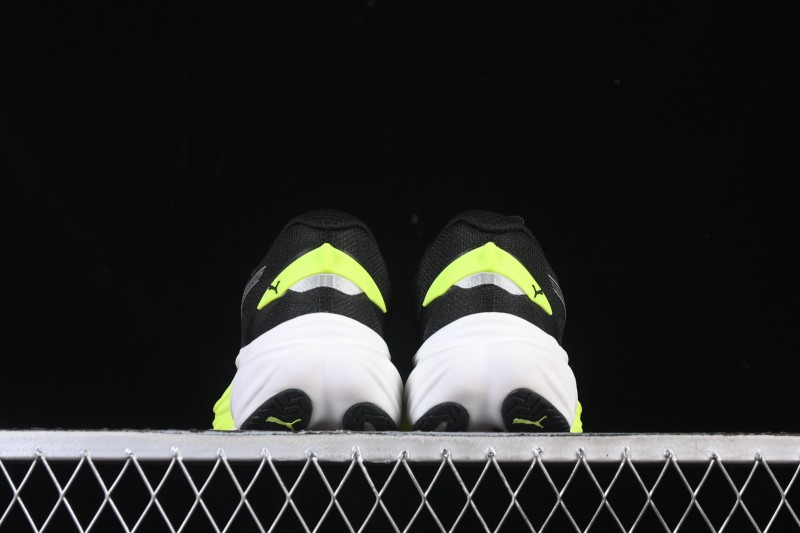 Puma Deviate Nitro 3 Running Shoes with Comfort Grip and Low-Top Design - 378449-03