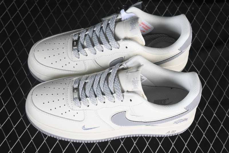 Nike Air Force 1 '07 Low Stussy Sneakers with Grey Swoosh and Full-Length Air Cushion - CS5288-040