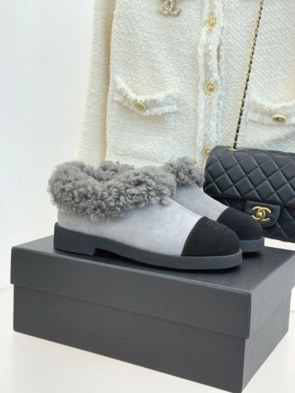 Chanel 2025/SS Double C Color-Block Shearling Snow Boots - KFY00270
