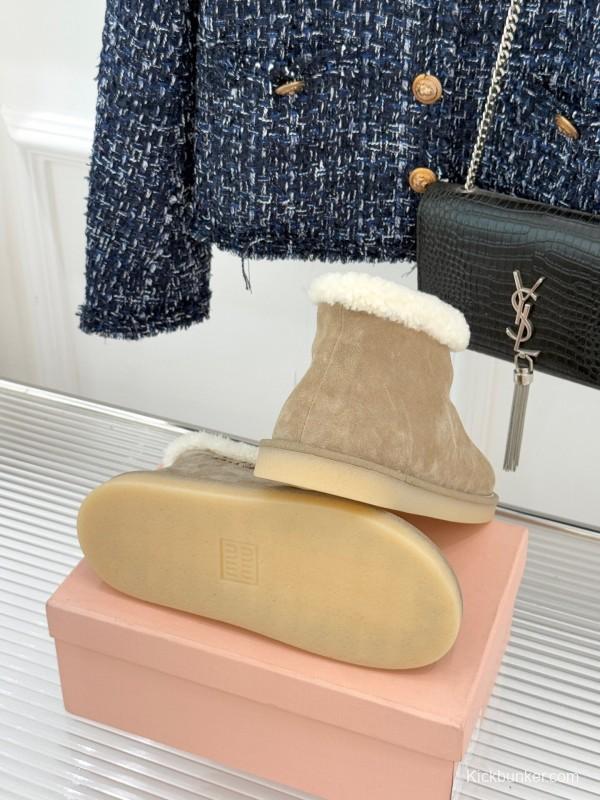 Miu Miu Retro Shearling Platform Snow Boots - KFY00300