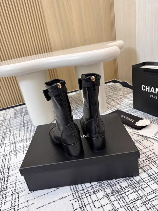 Chanel Classic Chunky Heel Back Zipper Ankle Boots - LY00320
