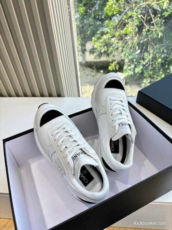 Chanel 2025 SS New Arrival High-Heel Two-Tone Casual Sneakers - KFY00320