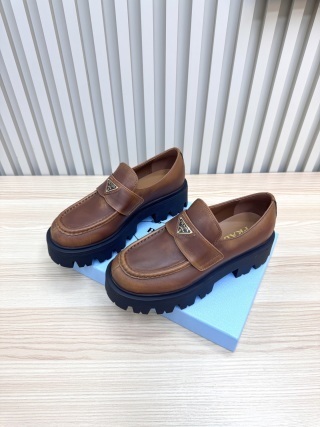 Prada Platform Loafers with Lightweight Anti-Slip Sole - LY00300