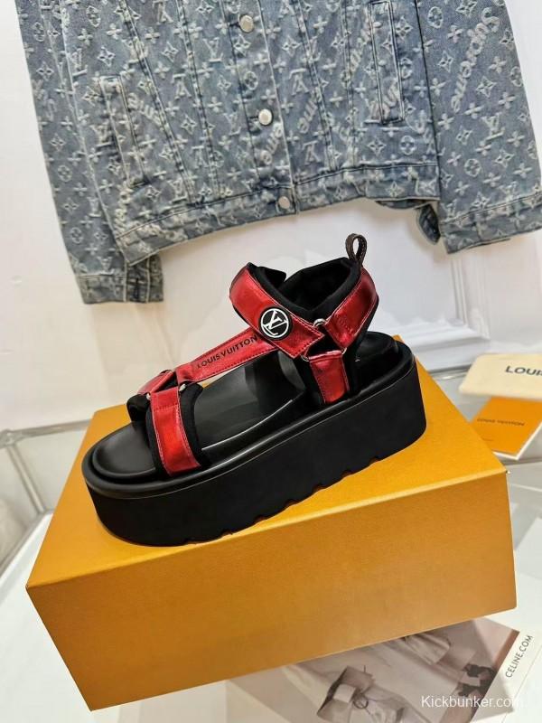 LV 2025/SS Latest High-End Fashion Versatile Sandals with Thick Sole Heightening and Slimming Effect - LY00