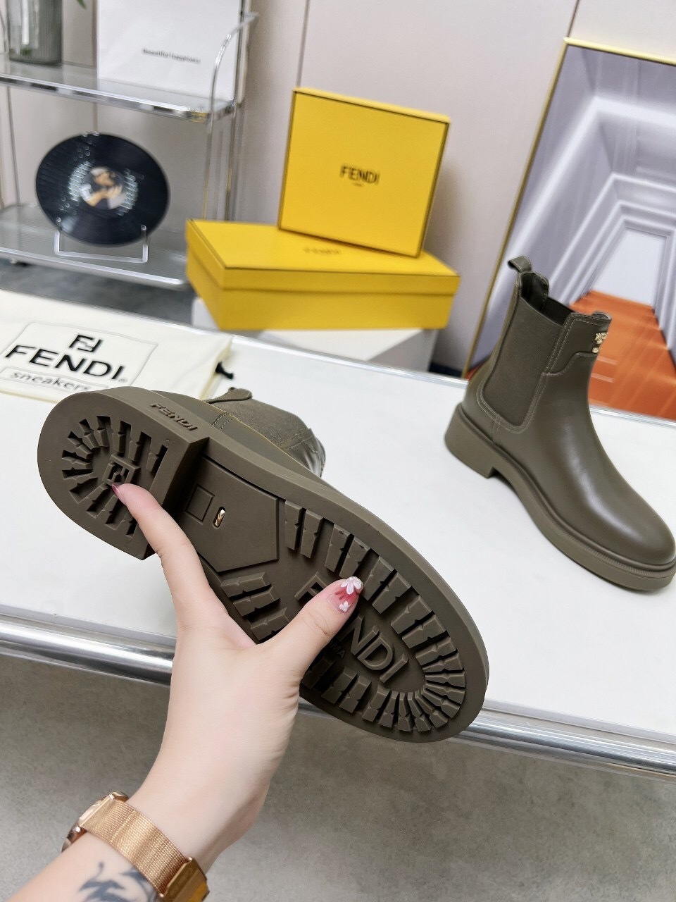 FENDI 2025/SS Platform Boots with Durable Sole - LY00360