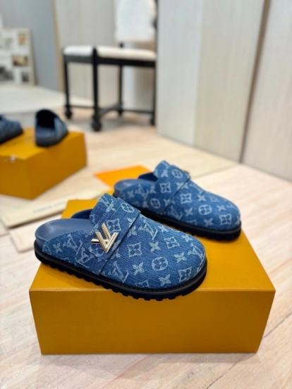 Louis Vuitton 2025 SS Monogram Sandals Couple Edition - KFY00280