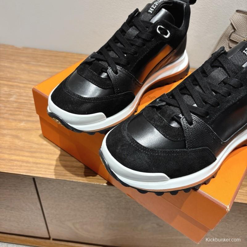 H Boots Classic Chelsea Boots with British Color Block Design - AS00410