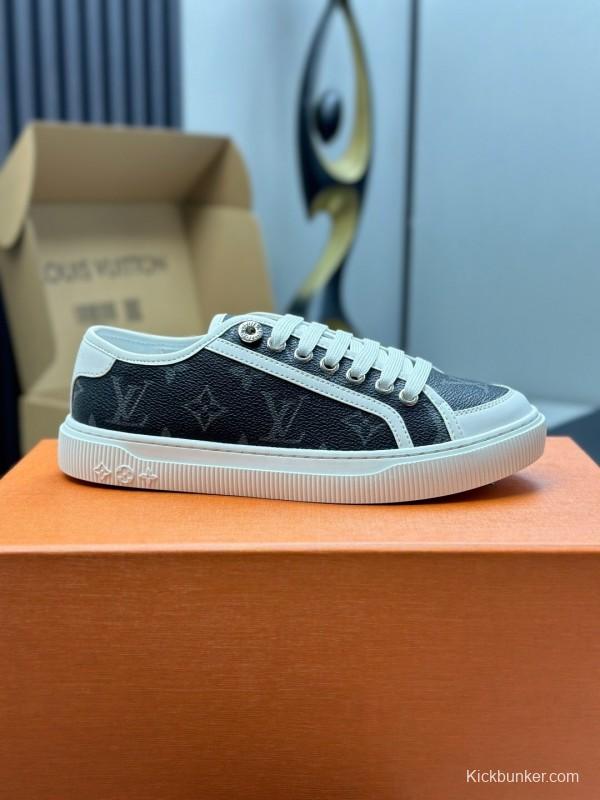 Louis Vuitton Time Out Series Animal Print Casual White Sneakers - AS00260